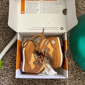 Timberland Kids Wheat Tan Lace-Up Hiking Boots